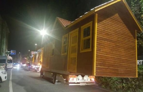 Ayder'de kaçak yapıya jandarma engeli!