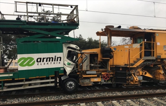 Halkalı-Sirkeci Banliyö Hattı nın deneme sürüşünde kaza!