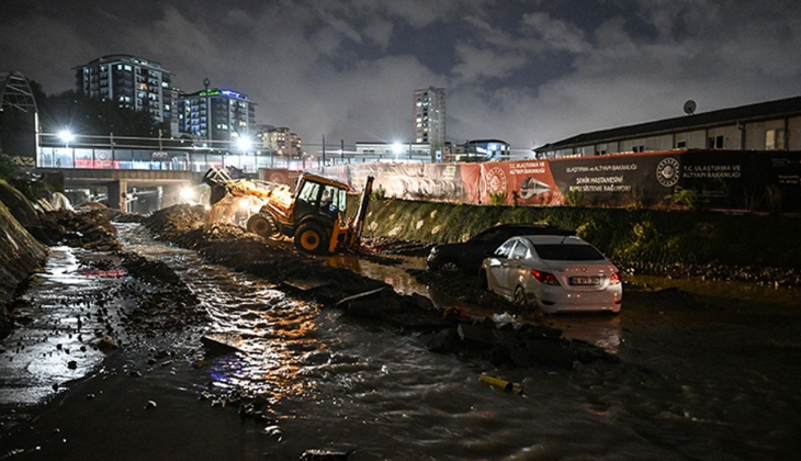 İstanbul da selden etkilenen ailelere 15 bin TL yardım ödemesi yapılacak! Bakan resmen açıkladı! Son dakika!
