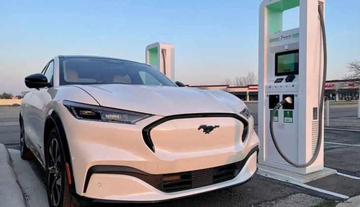 Dev ortaklık meyve vermeye başladı! Ford ve Tesla hisseleri % 7 nin üzerine çıktı