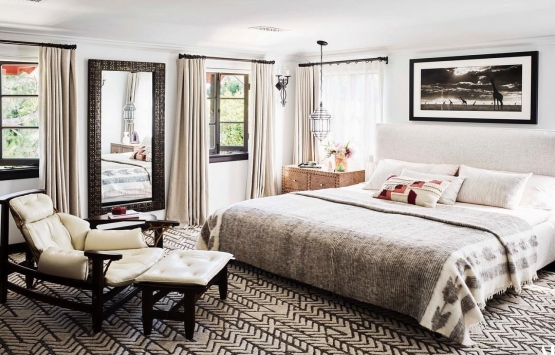 Alessandra Ambrosio evinin kapılarını açtı!