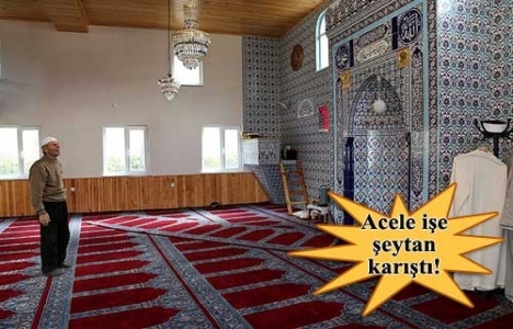 Cami inşaatında acele edince kıble yönünü şaşırdılar!