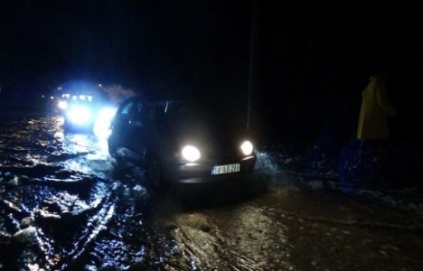 Abant yolu sel nedeniyle ulaşıma kapandı!