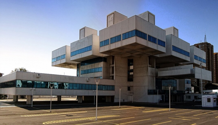 Mimarideki ilk basın binasıydı! Geçtiğimiz günlerde yıkılan Topkapıda'ki Tercüman binasının hikayesi!