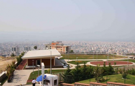 Bayraklı Göksel Arsoy Parkı açılış için gün sayıyor!