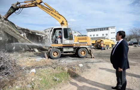 Osmangazi'deki kaçak yapılar yıkılıyor!