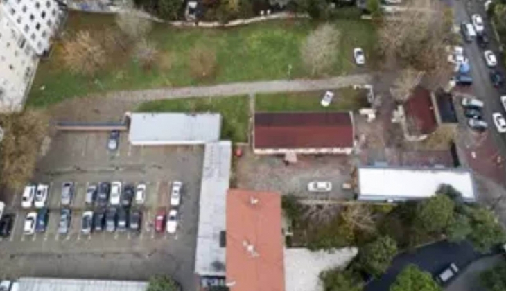 Vakıflar ın Moda Caferağa Mahallesi ndeki 12 dönümlük araziyi ihaleye açmasına tepki: İmarı olmayan yerde ihale olmaz!