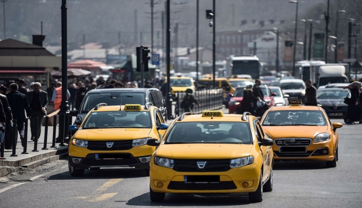 Taksiciler, minibüsçüler, servisçiler, dolmuşçular dikkat! Araçlara yaş sınırı getirildi