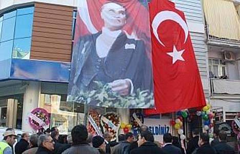 İzmir'de Yeşilova Helezon Gençlik Merkezi açıldı!