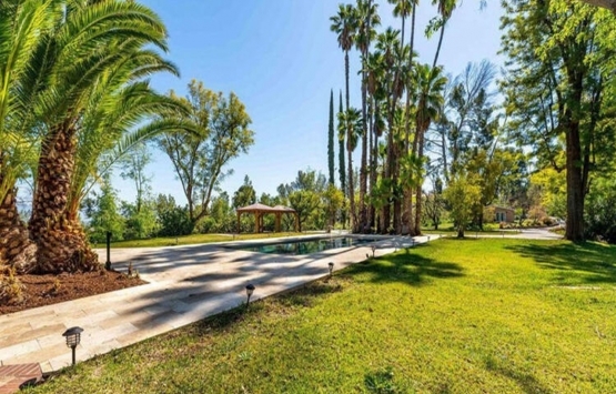 Zendaya, San Fernando Vadisi nde yeni ev aldı!