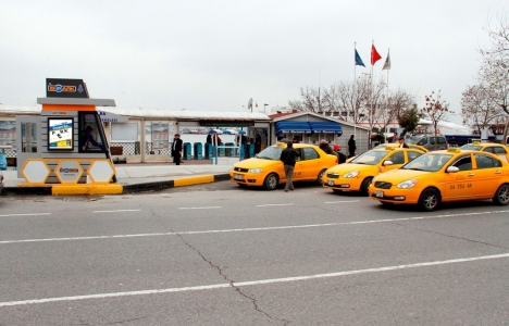 Taksi, minibüs ve dolmuş durakları İSPARK'a emanet!