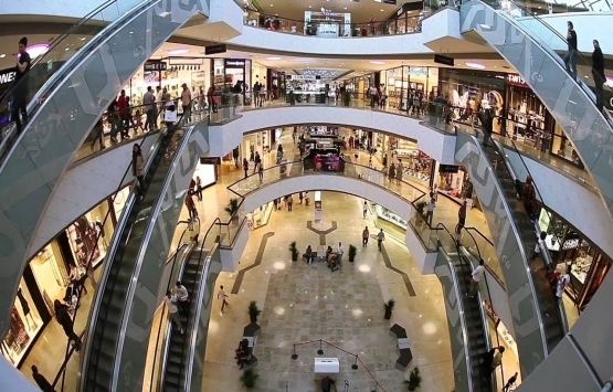 Turistler AVM'lere can simidi oldu!