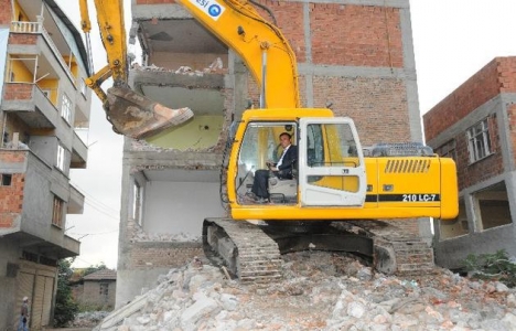 Canik kentsel dönüşümde yıkım çalışmaları devam ediyor!