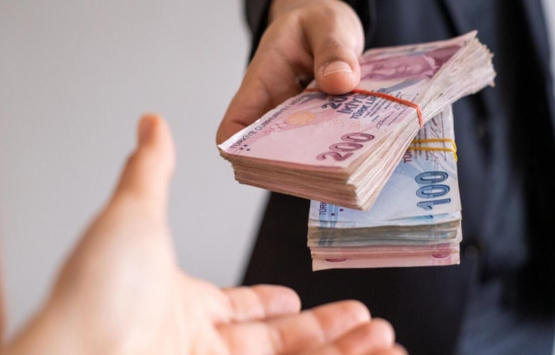 Emeklilerin bayram ikramiyesi zamlanacak mı? İkramiye için yeni formül gündemde!