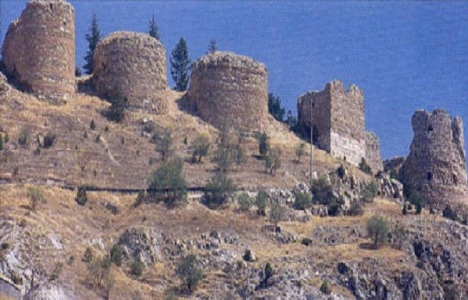 Kütahya Hisar Kalesi restore edilecek mi?