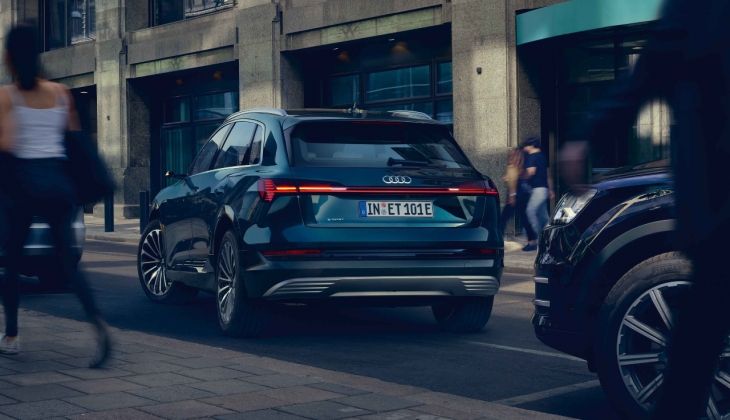 Audi’nin elektrikli modeli e-tron’dan dudak uçuklatan fiyat! İşte 27 Eylül 2022 fiyat listesi…