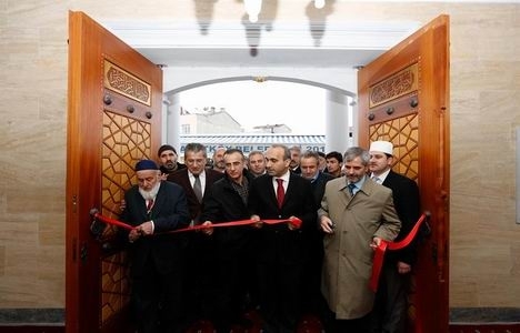 Arnavutköy Hacı Ali Birinci Camii ibadete açıldı!
