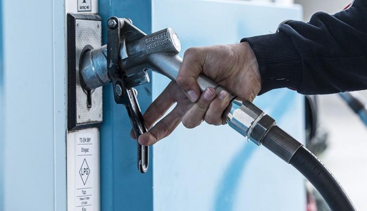 Araç sahiplerine kötü haber: Bir zam daha geliyor! 5 Nisan’dan itibaren…