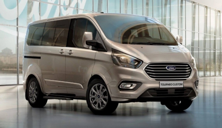 Ford’dan ticari araçlara özel fiyatlar! Ford Tourneo Custom fiyatları ne kadar? 5 Eylül 2022 fiyat listesi…