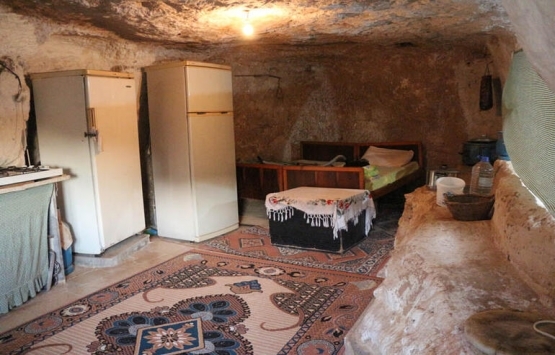 Batman Çayüstü köyü sakinleri mağaralardan villalara taşındı!