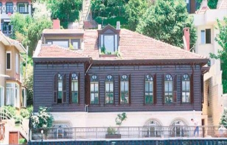 Derin Mermerci, Necmettin Efendi Yalısı na taşındı!