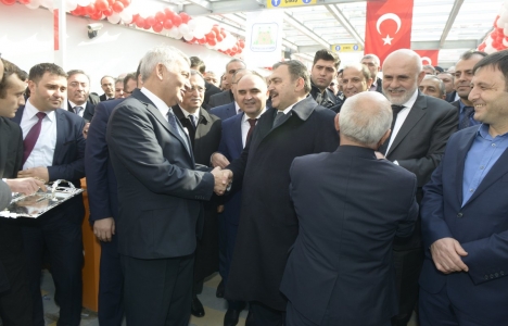 Isparta'da yer altı 2 katlı otopark açıldı!