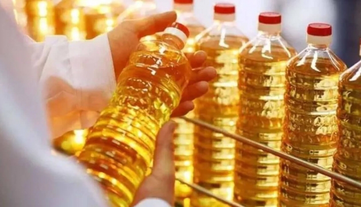Ayçiçek yağına peş peşe indiriler geliyor! Şimdi de 32 TL'ye düştü! Hemen bu habere bakın!