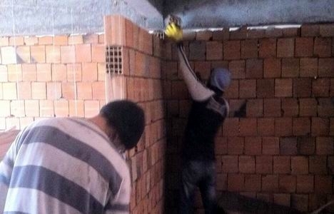 Acunkentli müteahhit oldu, AVM yi de bitirdi!