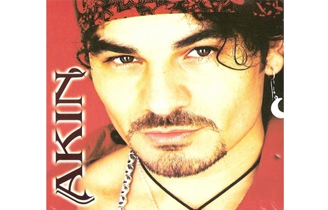 Şarkıcı Akın artık müteahhitlik yapıyor!