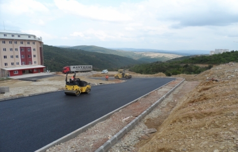 İzmit Umuttepe Öğrenci Yurdu'nun yolu asfaltlandı!