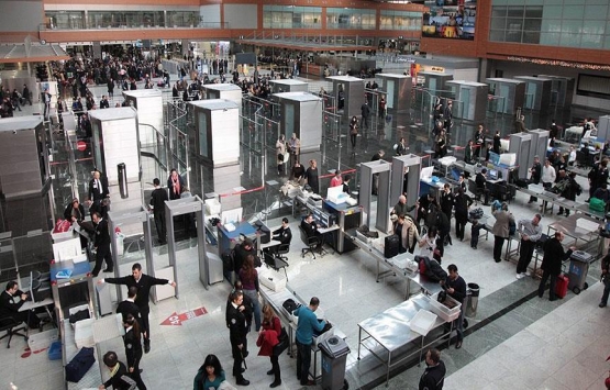 Alaçatı Havalimanı'nın ihalesi yarın!