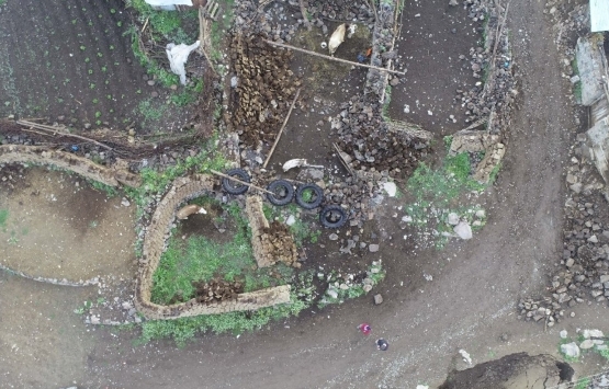 Bingöl Yedisu da kerpiç yapılar yıkıldı!