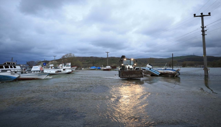İstanbul a su sağlayan Kazandere Barajı taştı! AFAD bölgeye gitti valilik açıklama yaptı
