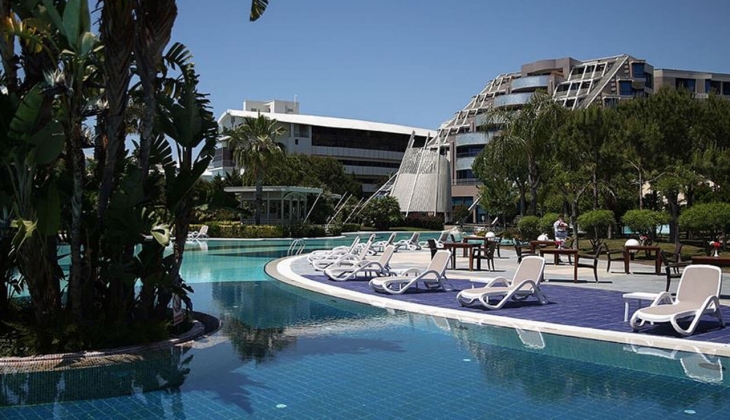 Lüks oteller ayda 20 bin TL’ye tecrübesiz eleman arıyor! 