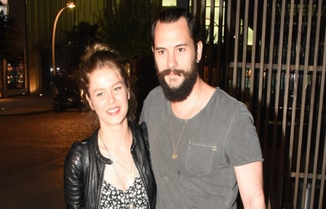 Burcu Biricik ve Emre Yetkin Cundi Adası'ndan ev aldı!
