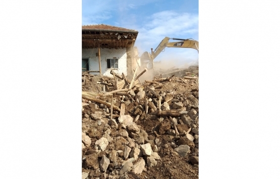 Malatya da ağır hasarlı evler yıkıldı!