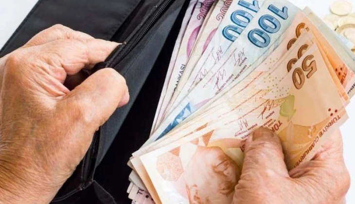 Emekliler için promosyon miktarlarını peş peşe sıraladı! Halkbank noktayı koydu