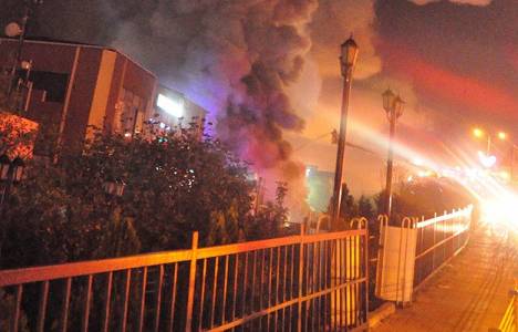 Gaziosmanpaşa'da fabrika yangını çıktı!