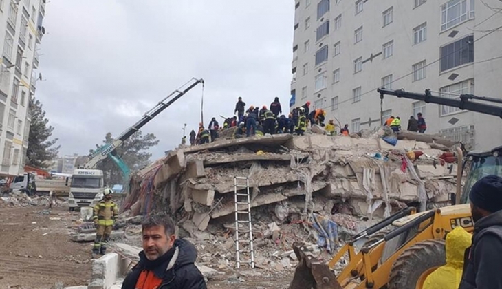 Depremde 100 kişiye mezar olan Hisami Apartmanı nın müteahhidi: Vekaletle inşaat yaptık!