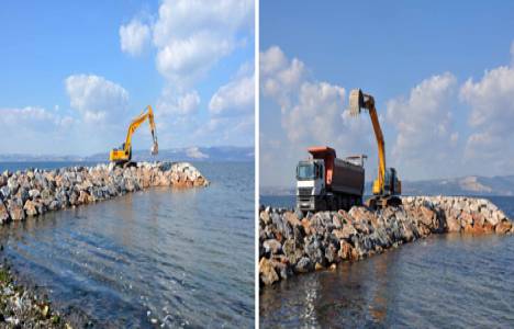 Karamürsel sahiline dalgakıran inşa ediliyor!
