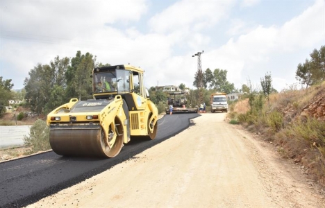 Mersin Ören sıcak asfaltla buluşuyor!