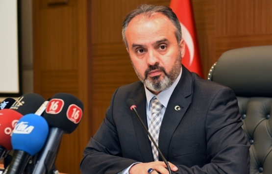 Bursa da tarihi Ulu Cami ve çarşıların etrafındaki eski yapılar yıkılıyor!