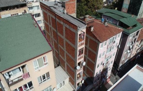 İzmit'teki 8 katlı bina mimarisiyle hayrete düşürdü!