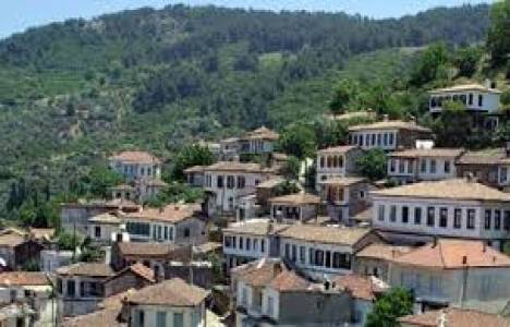 İzmir İli Selçuk'da 6 milyon 350 bin TL'ye satılık arsa!