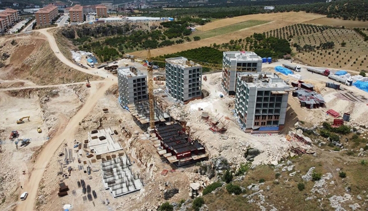 Hatay daki 2 bin 665 deprem konutunun inşaatı tam gaz!
