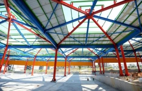 Hamitler Kapalı Pazar Alanı hizmete girmek için gün sayıyor!