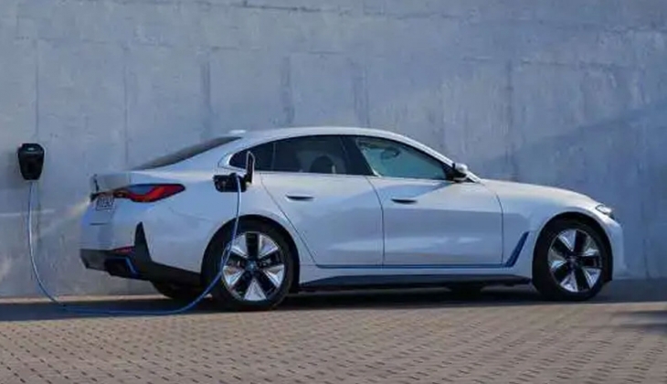 BMW İ4 elektrikli fiyatları ne kadar? BMW İ4 kaç TL? İşte 30 Kasım 2022 fiyat listesi...