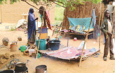 Nijer Niamey’de evler her kış yıkılıyor!