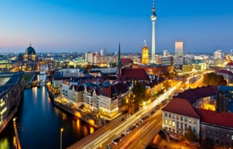 Avrupa'dan 40 bin euroluk ev alana oturma izni verilecek!