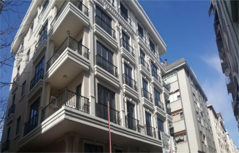 Bakırköy Sahil Apartmanı'nda 750 bin TL'ye 3+1!